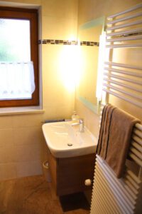 Ferienwohnung I: Bad